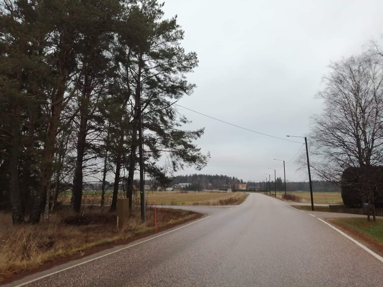 Auvaismäentie saa kevyenliikenteenväylän vierelleen